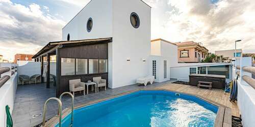 Seafront 4 Bedroom Townhouse