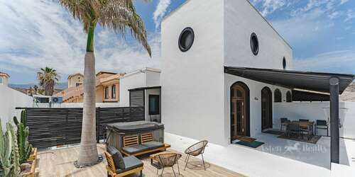 Seafront 3 Bedroom Townhouse