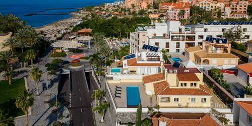 Seafront 4 Bedroom Villa