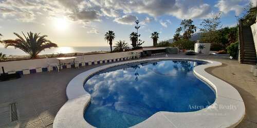 9 Bedroom Villa - Alcalá