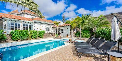 6 Bedroom Villa - Los Menores