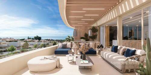 Seafront Luxury 4 Bedroom Townhouse