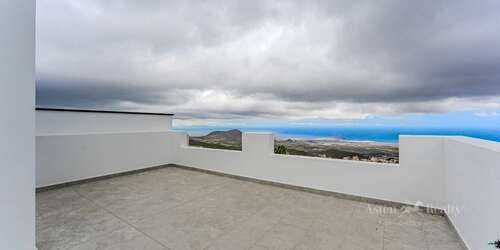 Adosado de 5 dormitorios - San Miguel