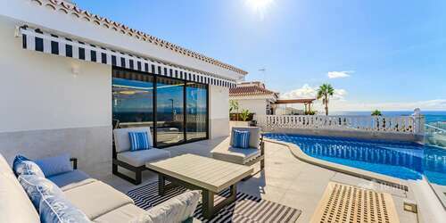 Luxury 4 Bedroom Villa