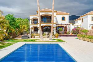 5 Bedroom Villa - El Madroñal (2)