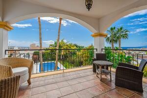 5 Bedroom Villa - El Madroñal (37)