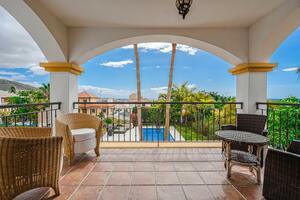 5 Bedroom Villa - El Madroñal (38)