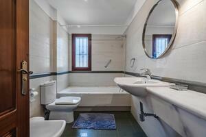 5 Bedroom Villa - El Madroñal (57)