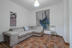 5 Bedroom Villa - El Madroñal (73)