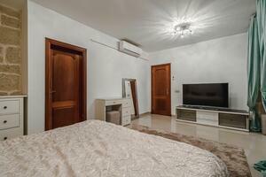 5 Bedroom Villa - El Madroñal (81)