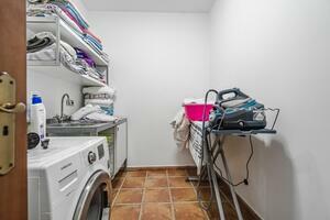 5 Bedroom Villa - El Madroñal (82)