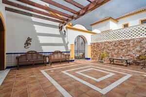 5 Bedroom Villa - El Madroñal (86)
