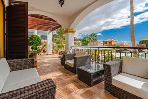 5 Bedroom Villa - El Madroñal (89)