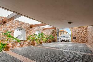 5 Bedroom Villa - El Madroñal (103)