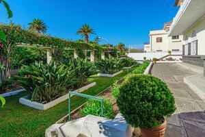 8 Bedroom Villa - Santa Cruz (3)