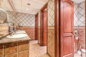 Negozio  - Puerto de Santiago (15)