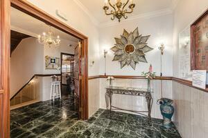 9 Bedroom Hotel - La Laguna (1)