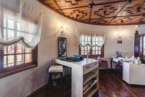 9 Bedroom Hotel - La Laguna (8)