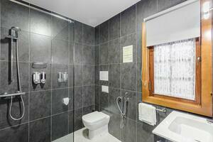 9 Bedroom Hotel - La Laguna (20)