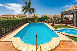 5 Bedroom Villa - El Madroñal (15)