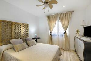 4 Bedroom House - Armeñime (14)