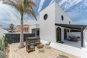 Seafront 3 Bedroom Townhouse - El Médano (0)