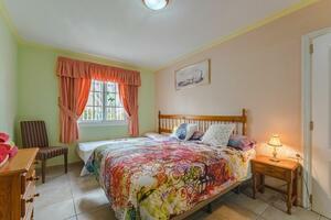 15 Bedroom Hotel - El Médano (39)