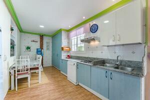 15 Bedroom Hotel - El Médano (44)