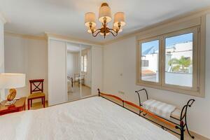 Seafront 4 Bedroom Villa - Bahía del Duque (47)