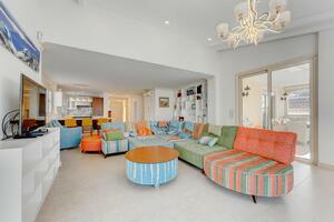 Seafront 4 Bedroom Villa - Bahía del Duque (18)