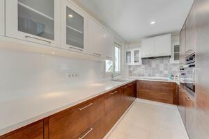 Seafront 4 Bedroom Villa - Bahía del Duque (21)