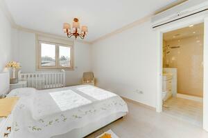 Seafront 4 Bedroom Villa - Bahía del Duque (35)