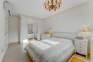 Seafront 4 Bedroom Villa - Bahía del Duque (36)