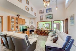 6 Bedroom House - Tijoco Alto (22)