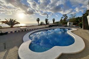 9 Bedroom Villa - Alcalá (0)