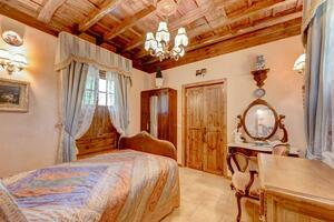 Luxury 6 Bedroom House - Icod de Los Vinos — photo 13 of 84