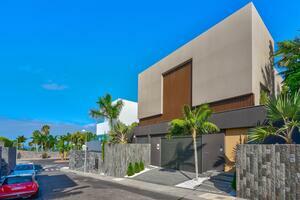 5 Bedroom Villa - La Caleta (1)