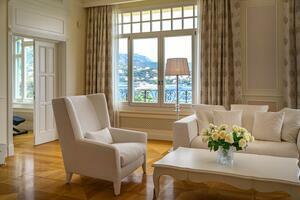 Seafront 7 Bedroom Villa - International (24)