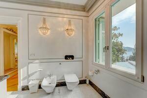 Seafront 7 Bedroom Villa - International (53)