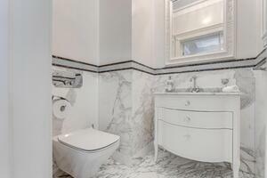 Seafront 7 Bedroom Villa - International (61)