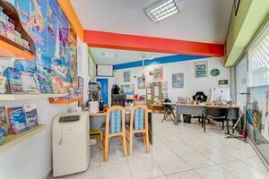 Business - San Eugenio Bajo - Puerto Colón (1)