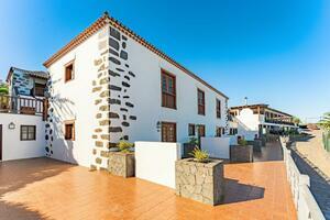 20 Bedroom Hotel - Los Realejos (1)