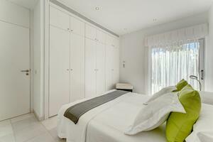 Luxury 6 Bedroom Villa -  Bahía del Duque - Habitats del Duque (26)