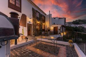 4 Bedroom House - Vilaflor (41)