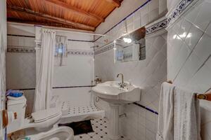 2 Bedroom House - El Tanque (8)