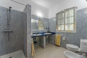 Villa de 15 dormitorios - Chío (34)