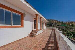 6 Bedroom House - Adeje (13)