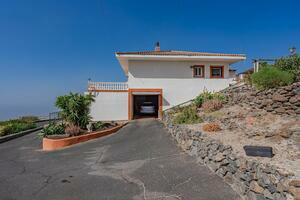 6 Bedroom House - Adeje (32)