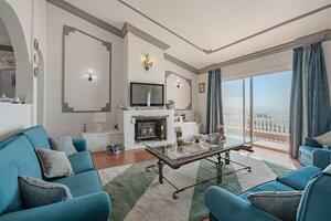 6 Bedroom House - Adeje (38)