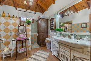 4 Bedroom House - Icod de Los Vinos — photo 41 of 65